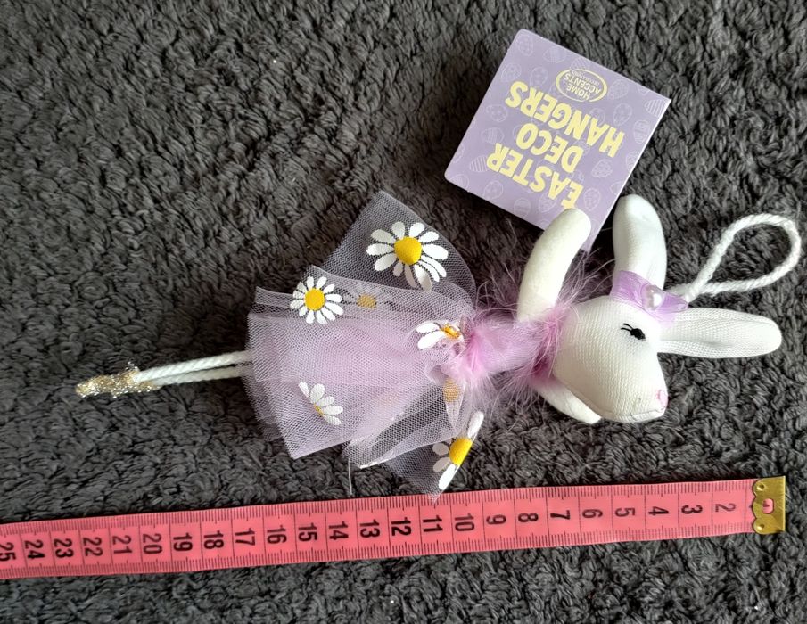 Dekoracja wisząca zawiieszka "Zajączek w Sukience" króliczek