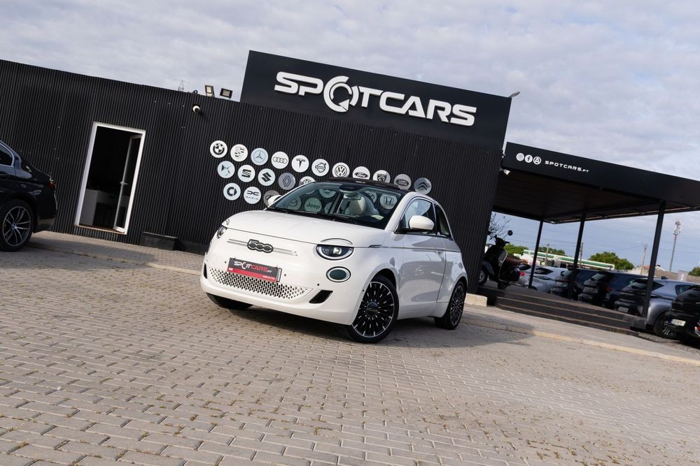 Fiat 500e C 42kWh la Prima (by Bocelli)