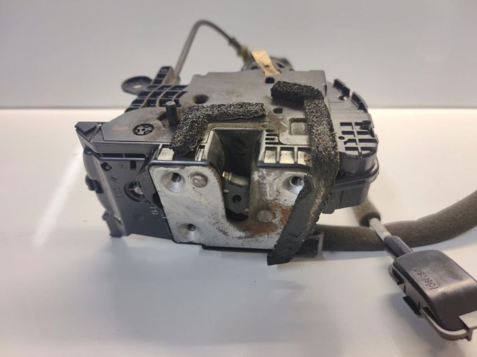 Fechadura porta traseira direita  Renault Clio 4 IV  (BH) (KH) 2017