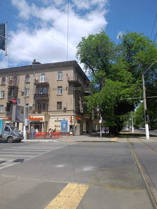 СДАМ  3-ком.  ул. Леонтовича/ М. Арнаутская  с газовым  котлом !