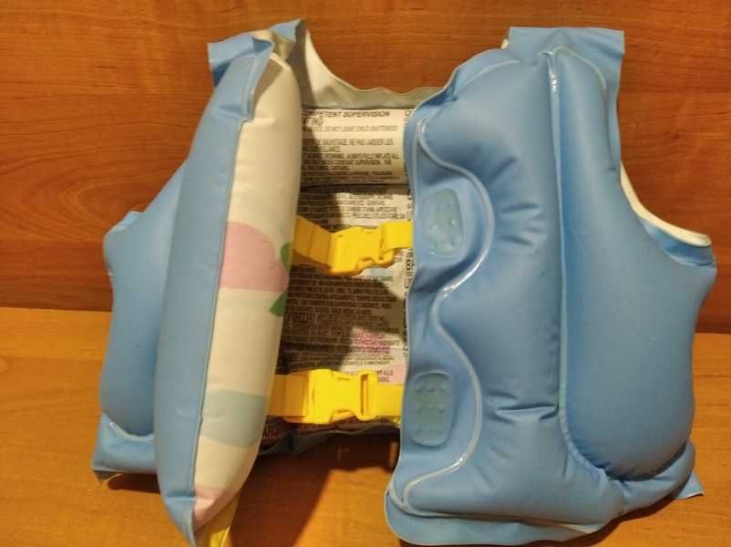 Надувной детский жилет