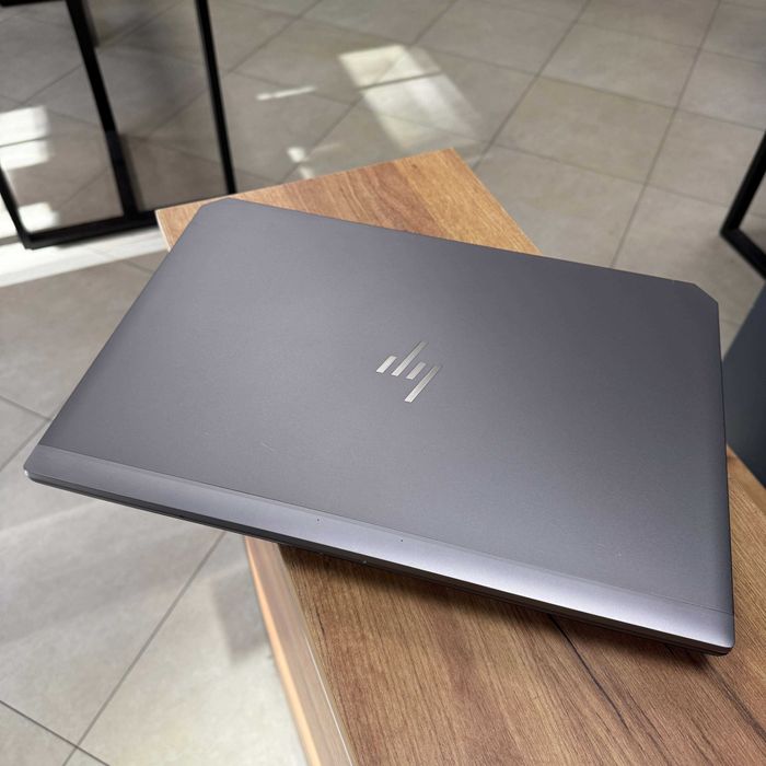 HP ZBook 17 G6 (i5-9400H, 32Go RAM, 500Go SSD, Quadro T1000, 17.3”) – Occasion