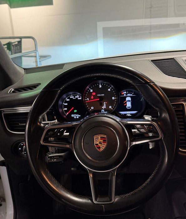 Porsche Macan S