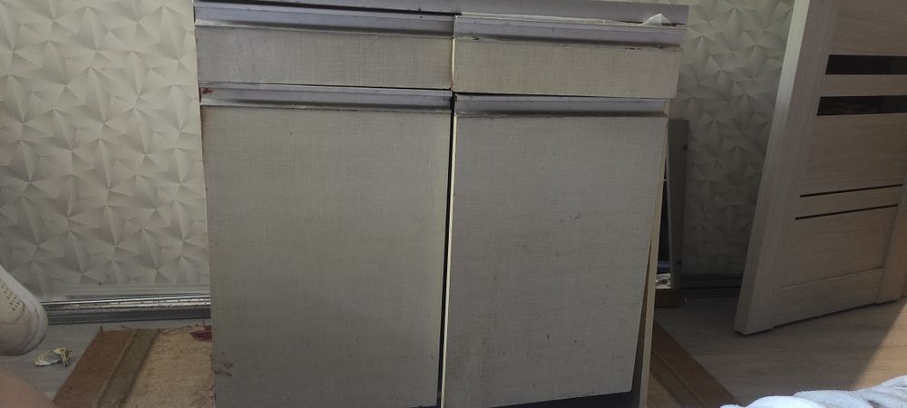 Кухонний шкафчик