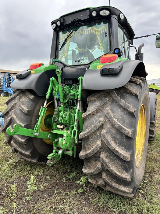 John Deere 6195M