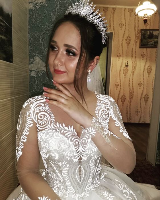 Весільна сукня