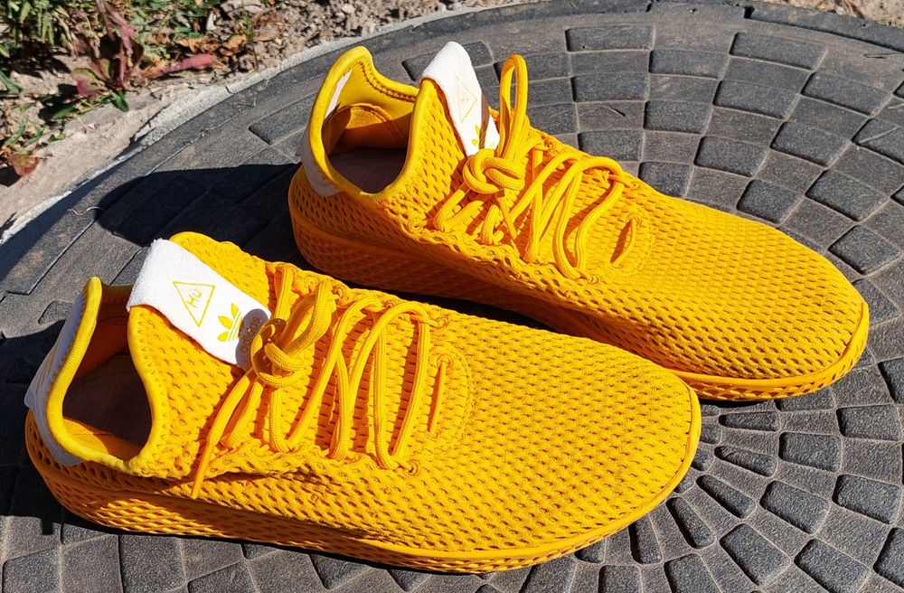 кросівки adidas Pharrell Williams Tennis Hu