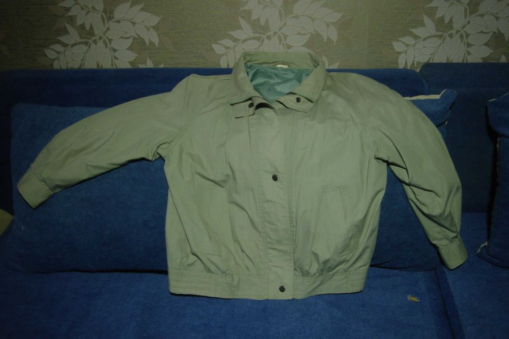 Продам одним лотом