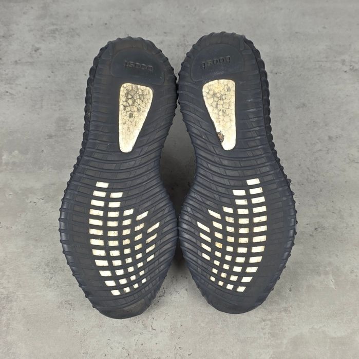 Кросівки Adidas Yeezy Boost 350 V2