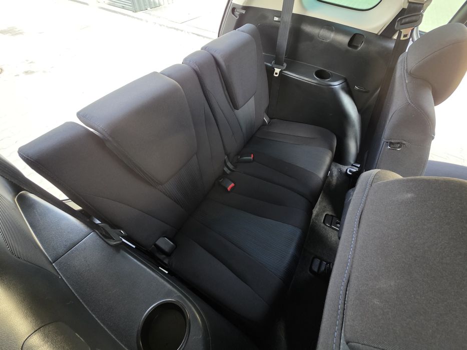 Mazda 5 2.0 бензин 2011р.