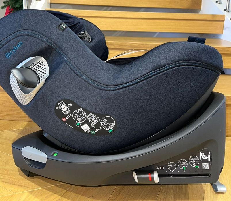 Автокрісло cybex синє з базою sirona t