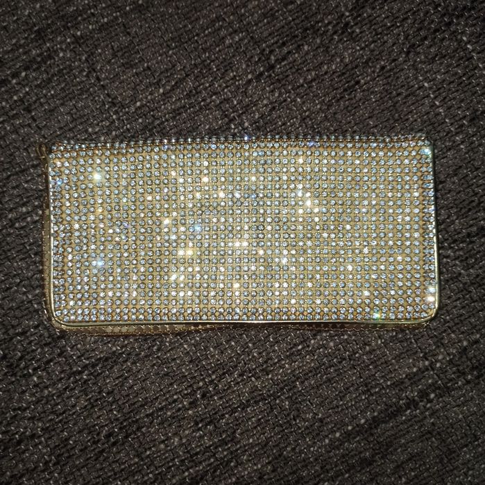 Клатч  в стразах