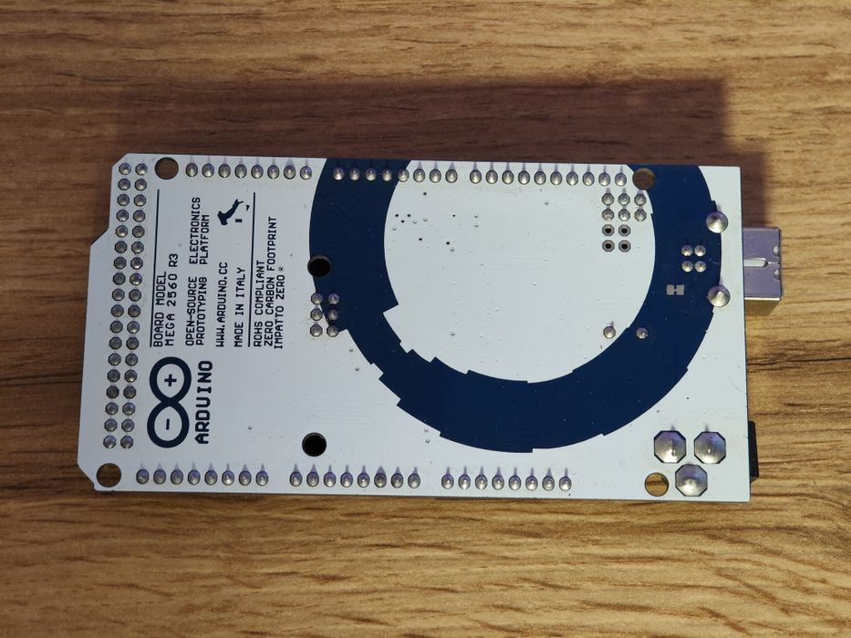 Оригінальна Arduino Mega 2560 R3