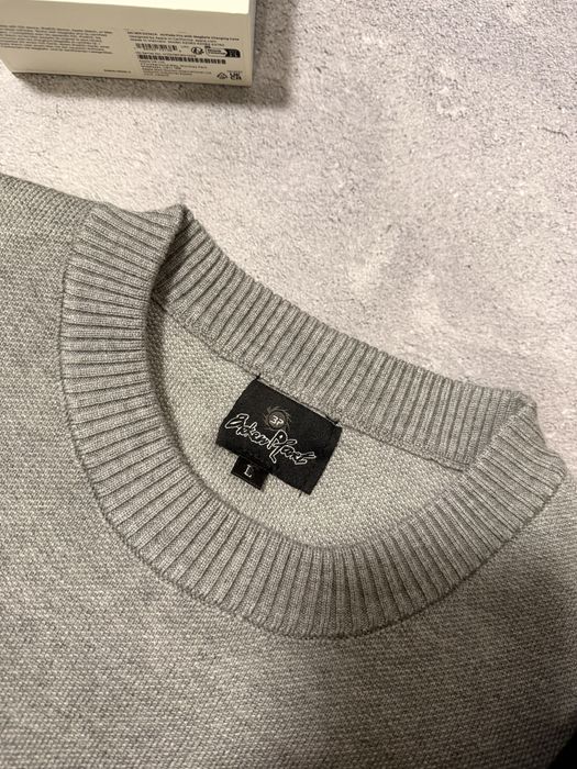 Світер Broken Planet