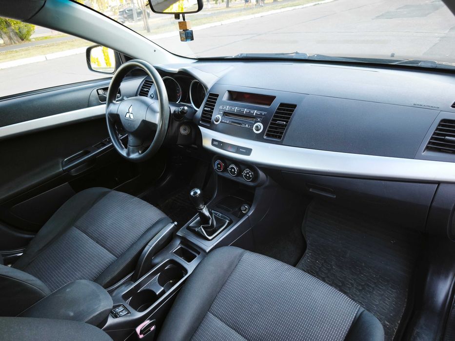 Mitsubishi Lancer 10