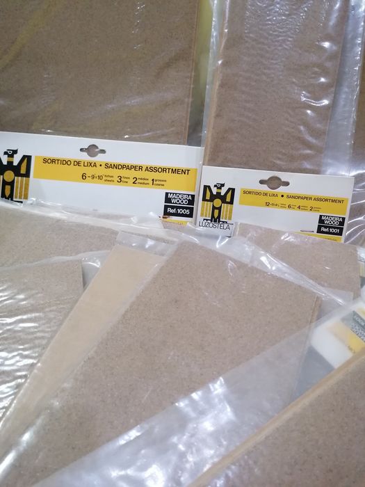 LIXA Pacotes 12 folhas = 1 EURO - madeira metal