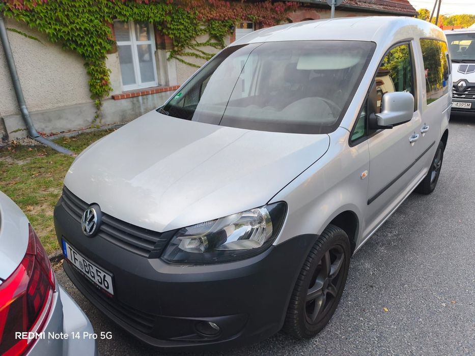 Volkswagen Caddy 7 Osobowy * 1.6 TDI * Hak, Klima
