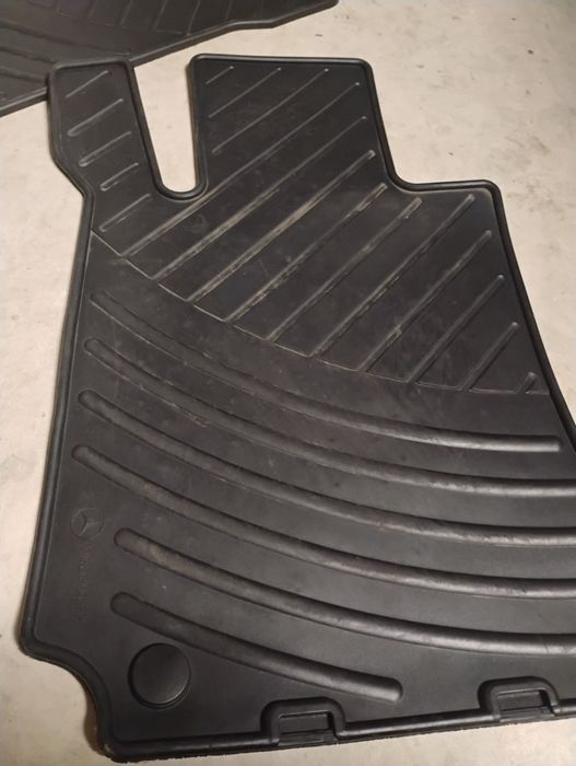 Dywaniki gumowe Mercedes Benz