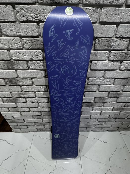 Nowa deska snowboardowa Nitro 137cm z nowymi wiazaniami nitro