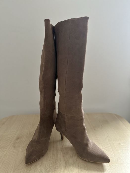 Жіночі чоботи на підборах