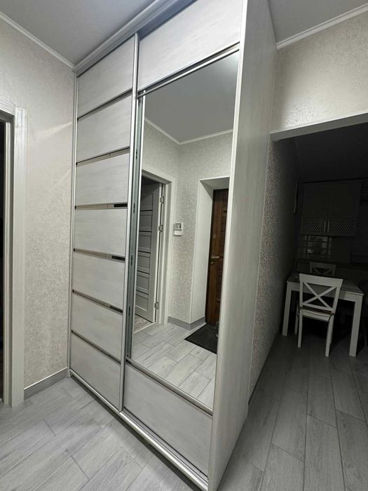 Здається 1 кімнатна квартира біля 5 школи