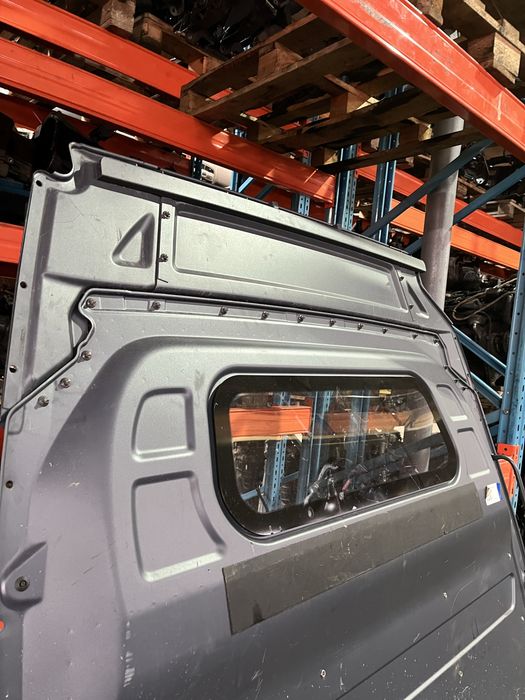 Перегородка кабіни з склом висока MB Sprinter w907