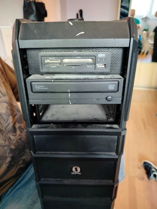 Mix elektroniki komputery telewizor telefony i inne