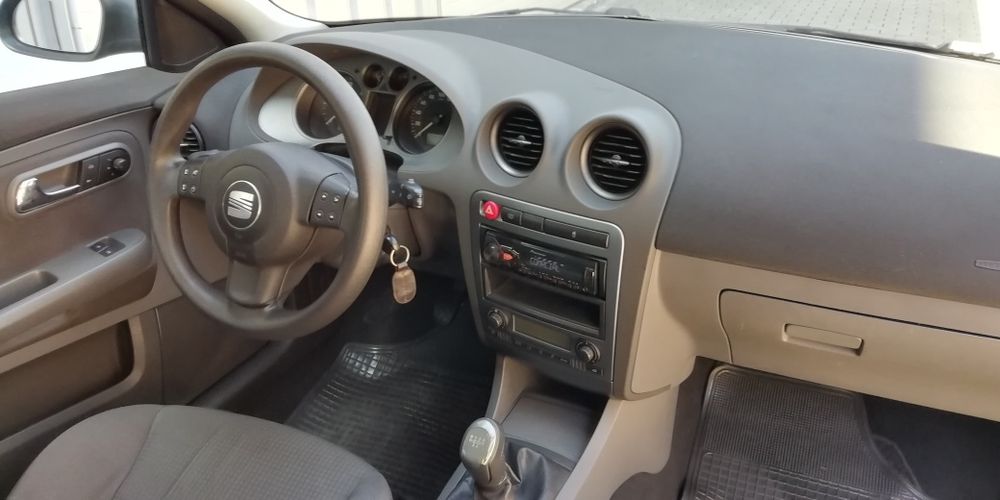 Seat Ibiza 6L 1.4 Tdi Van Fase 2 Versão Stylance (comercial 2 lugares)