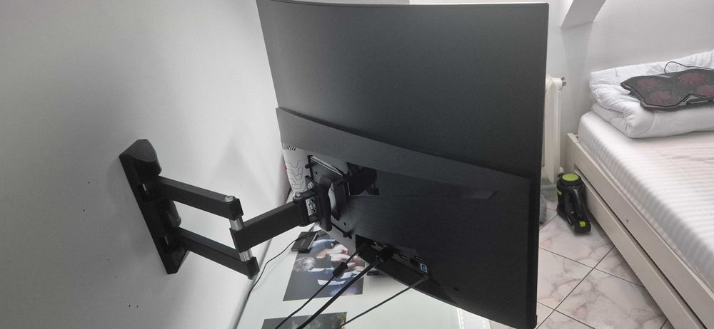 Monitor MSI Optix MAG321CURV rozdzielczość 4K UHD 32 cale Idealny Stan