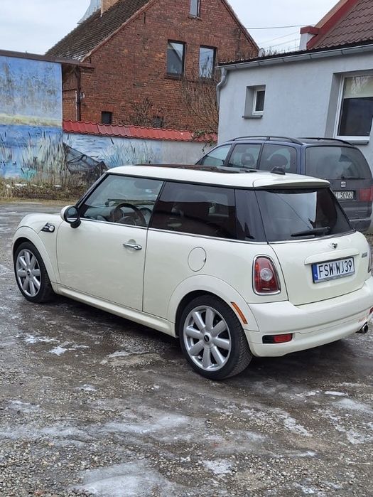 Mini Cooper 1.6 benzyna