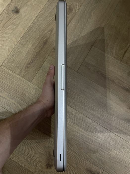 Apple MacBook Pro 13 cali