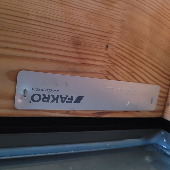 Okno wyłazowe Fakro 90x90