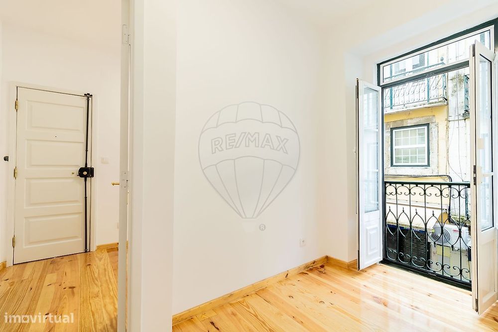 Apartamento T2 para venda — Santa Maria Maior, Lisboa