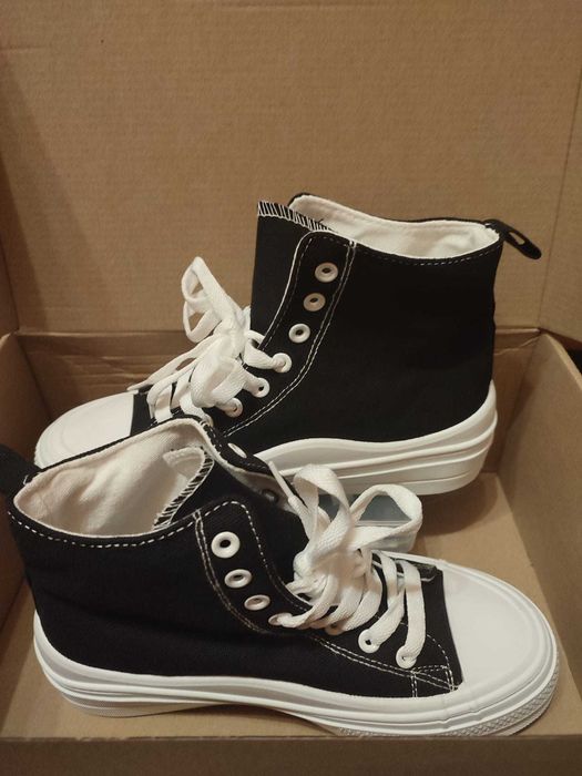 Trampki 38 NOWE Bella Paris