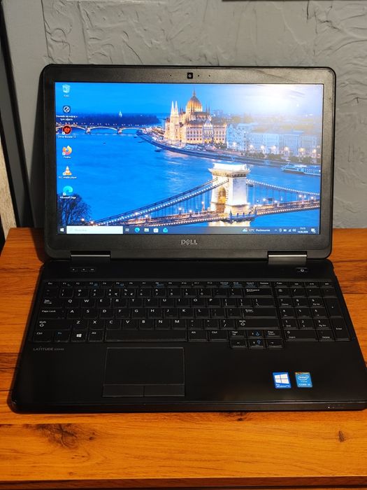 Sprzedam laptop Dell E5540