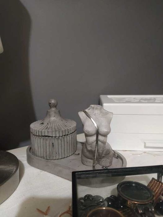 Conjunto cerâmico cinzento escuro