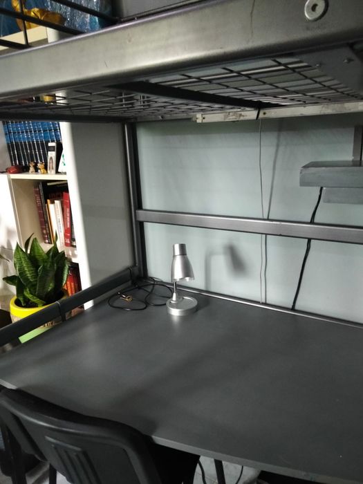Beliche Ikea  em metal +secretaria