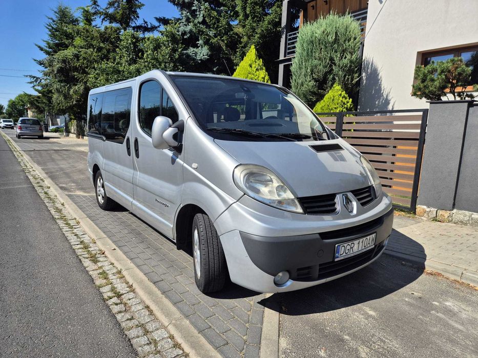 Sprzedam Renault Trafic Passenger z 2007 roku