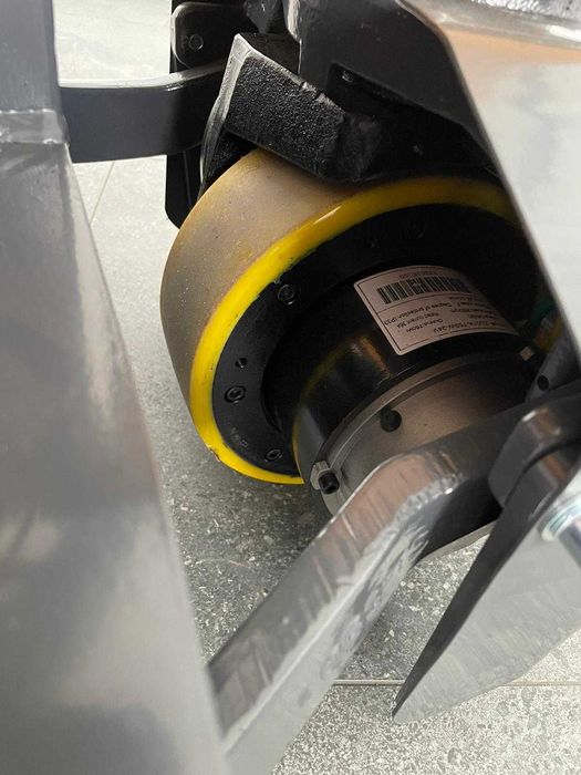 Wózek paletowy elektryczny CBD15 Nowy