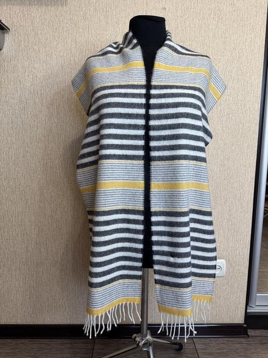 Шарф із ягнячої вовни в смужку від mcnutt of donegal