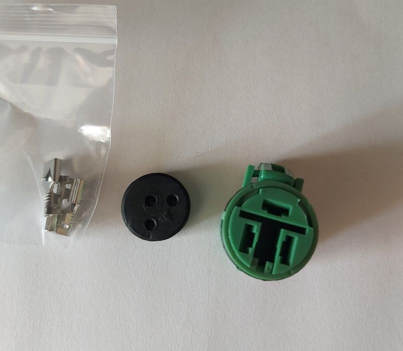 Okrągła  wtyczka  alternatora  3 pin