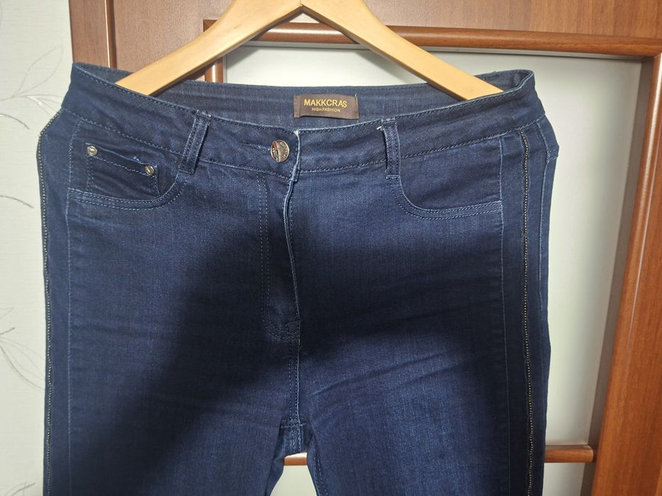 Продам женские стрейч.джинсы