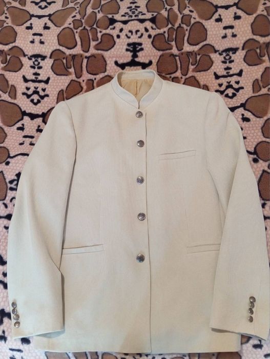 Продам піджак чоловічий,Б/у в гарному стані .