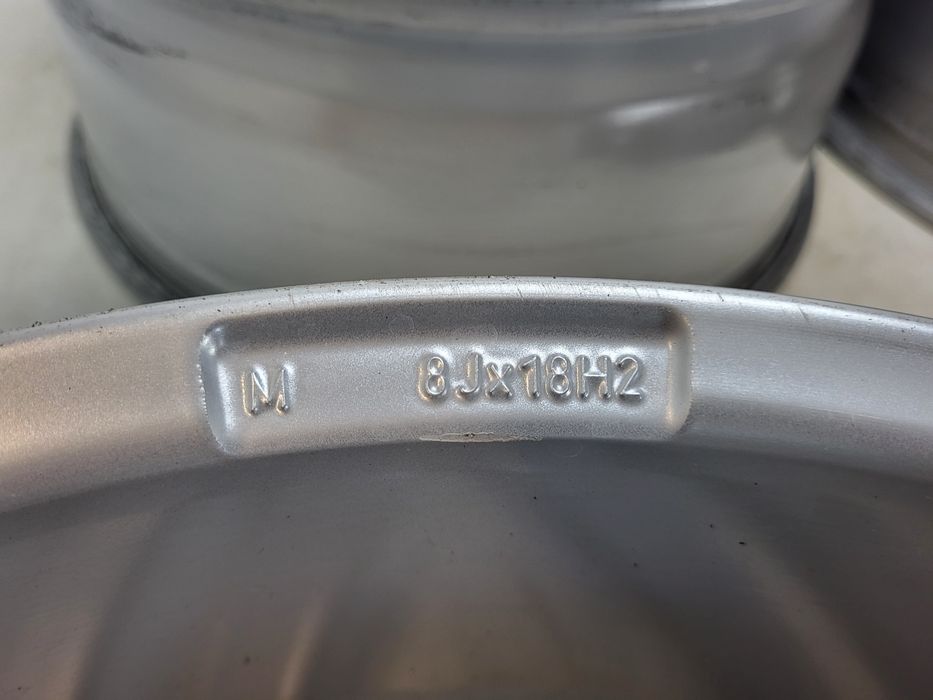 Alufelgi 18" 5x112 Audi Seat Volkswagen Srebrne 1199