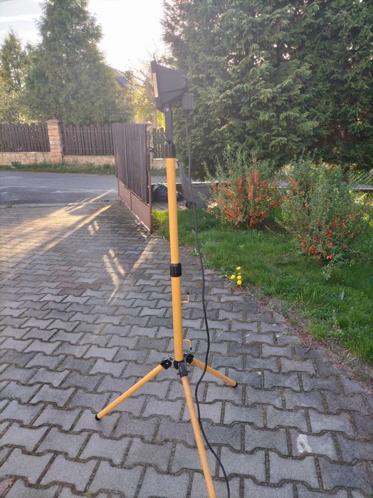 Projektor halogenowy