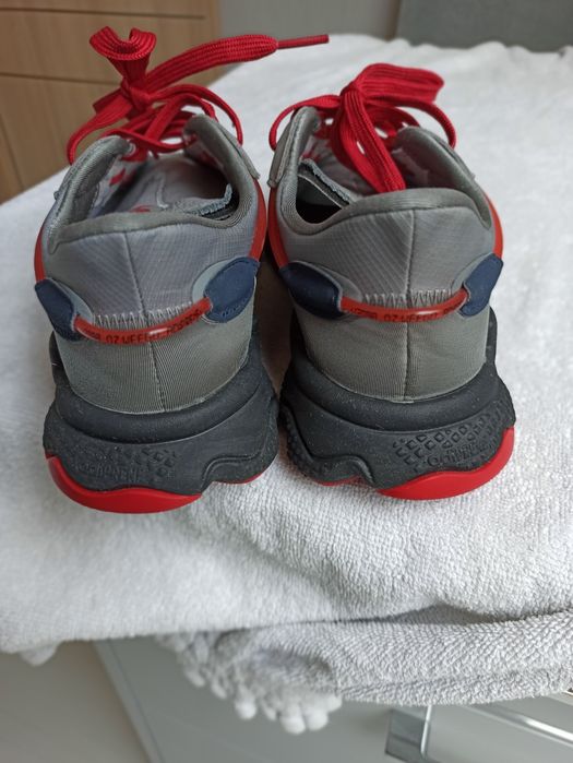 Buty sportowe firmy Adidas rozmiar 38