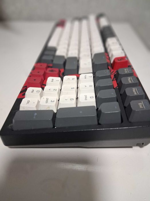 Продам  игровую клавиатуру Bloody Naraka S