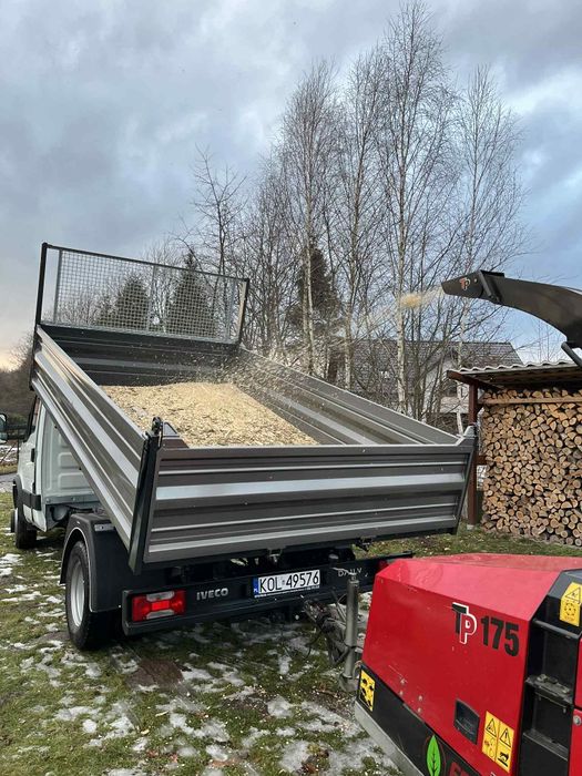 Usługi rębakiem mobilnym,mielenie gałęzi