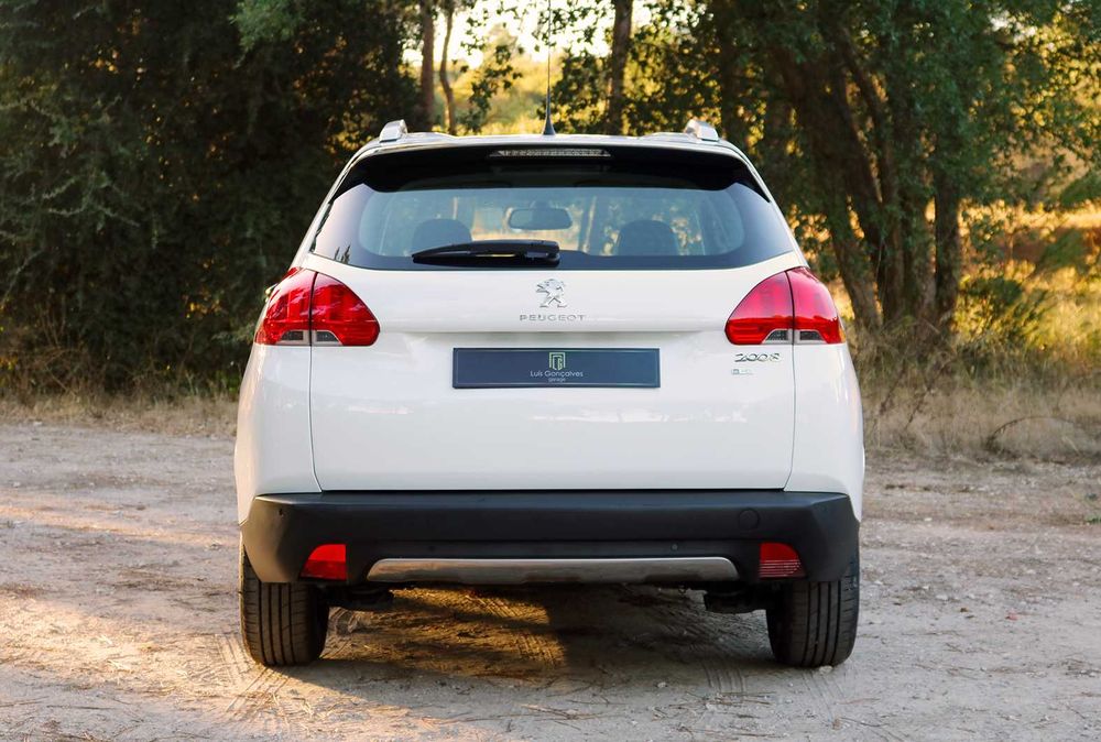 Peugeot 2008 1.6 e-Hdi **Irrepreensível **