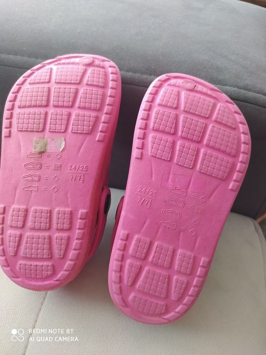 Buty klapki ogrodowe na basen